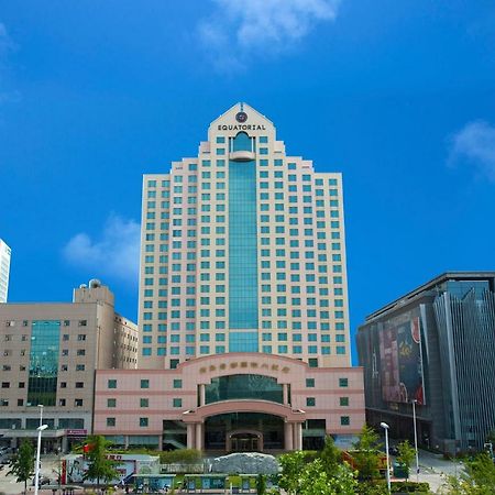 Hotel Equatorial Csingtao Kültér fotó