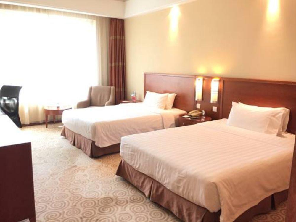 Hotel Equatorial Csingtao Kültér fotó