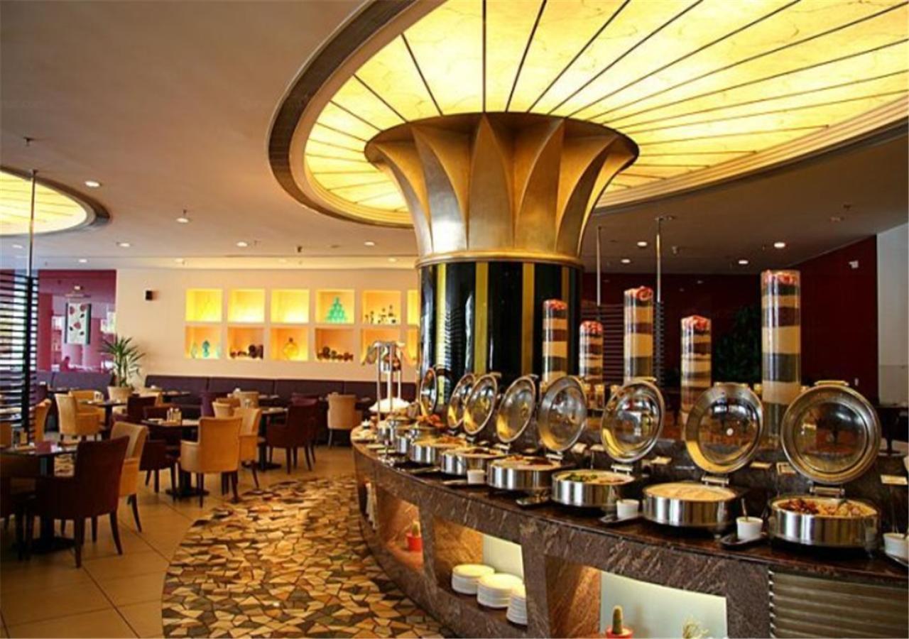 Hotel Equatorial Csingtao Kültér fotó