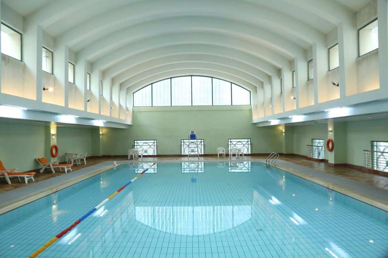 Hotel Equatorial Csingtao Kültér fotó